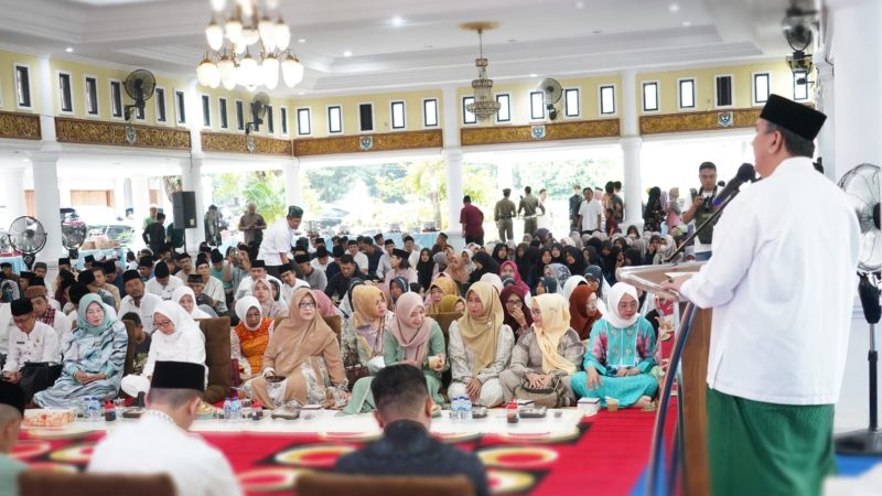 Pj Bupati Muara Enim Gelar Buka Puasa Bersama dan Syukuran Pemilu Damai 2024