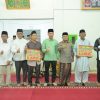 Safari Ramadhan Dilanjutkan di Masjid Al-Hidayah Kepenghuluan Teluk Bano II, Bupati Rohil Serahkan Bantuan Dana Hibah