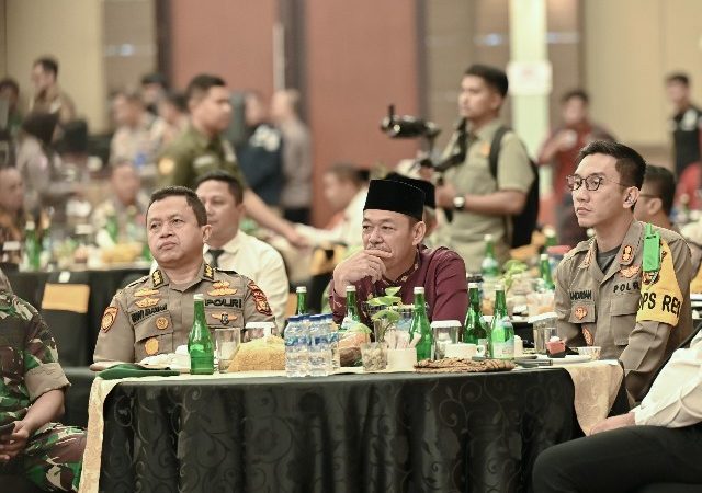 Bupati Rohil Hadiri Rapat Pimpinan TNI-Polri se-Provinsi Riau
