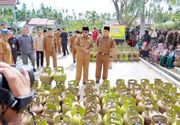 Bupati Tanjabbar Tegaskan Pangkalan Gas Menjual Sesuai Harga HET