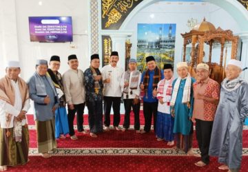 Safari Jumat ke 16, Pj Bupati Asraf Serahkan Bantuan CSR Bank Jambi di Mesjid Syuhada Pugu Semurup