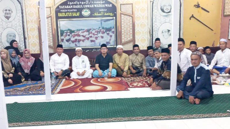Silaturahmi dan Bukber di Ponpes Mahad Daswa, Hairan Disambut Hangat Buya Makki