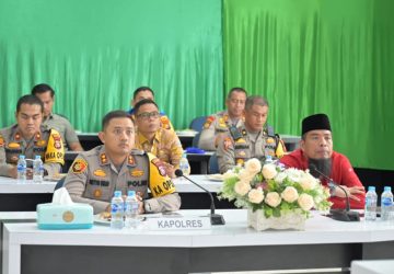 Bupati Bersama Kapolres Ikuti Acara Penandatanganan Antara Kementerian Pertanian Bersama Kapolri Secara During