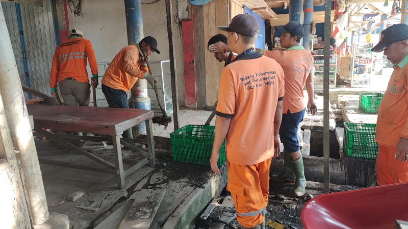 DLH Muba Ajak Para Pedagang Menjaga Kebersihan Bersama