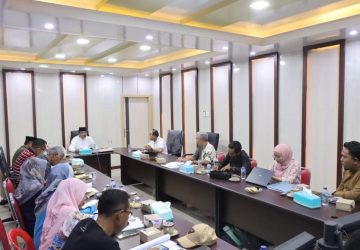 Bupati Tanjabbar Pimpin Rapat Rencana Bisnis BUMD PT Jabung Barat Sakti
