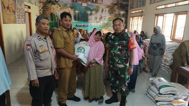 Pemdes Margasari Kecamatan Sragi Salurkan Bantuan Beras CPP Tahap IV Kepada 83 KPM