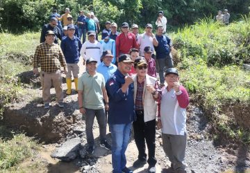 Wako Ahmadi Tinjau Lokasi Jalan Longsor Di Kecamatan Kumun Debai