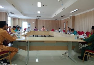 Asisten I Pimpin Rapat Persiapan Keberangkatan CJH Rohil Tahun 2024