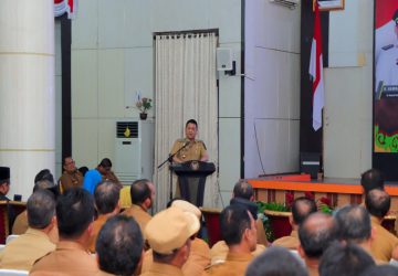 Pesan Pj Bupati Kampar Kepada Kades dan Lurah Agar Bangun dan Kembangkan Potensi Daerah Demi Meningkatkan Kesejahteraan Masyarakat