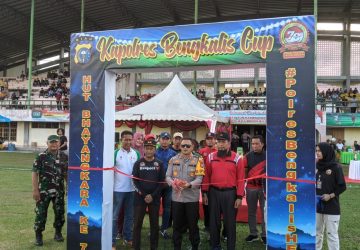 Buka Turnamen Sepak Bola Kapolres Bengkalis cup Tahun 2024, Dalam Rangka Memperingati HUT Bhayangkara ke-78