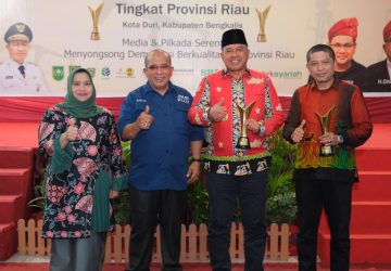 Malam Puncak HUT JMSI Award 2024, Bupati Siak Raih Penghargaan Bupati Aspiratif