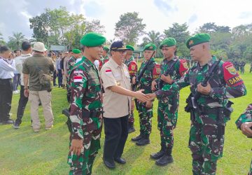 Pj Bupati Rizali Melepas 450 Prajurit Yonif 141/AYP Satgas Pamtas Papua Nugini