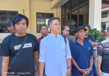 Warga Kedunglengkong di Mojokerto, Laporkan Dugaan Korupsi Perangkat Desa