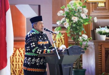 Beri Materi Tata Kelola Pemerintah Baik dan Bersih, Kajati Riau Beri Arahan ASN Siak