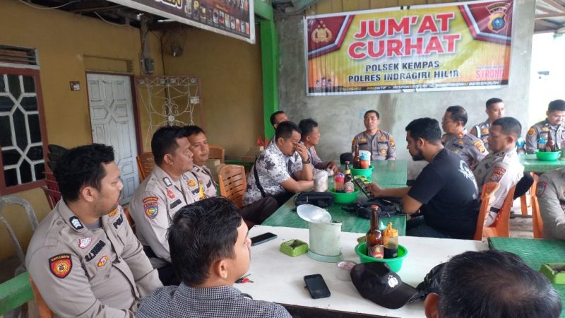 Kapolsek Kempas Silaturrahmi Jumat Curhat Jelang Hari Bhayangkara ke-78 tahun 2024