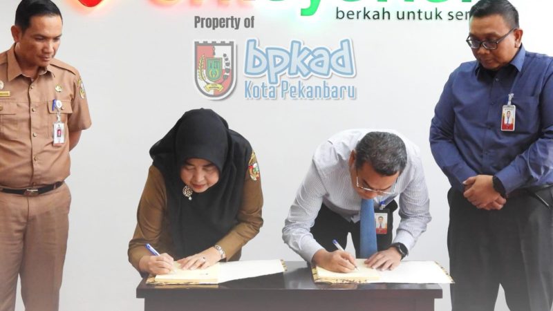 Pemko  Pekanbaru Lakukan PKS Penggunaan KKPD dengan BRK Syariah