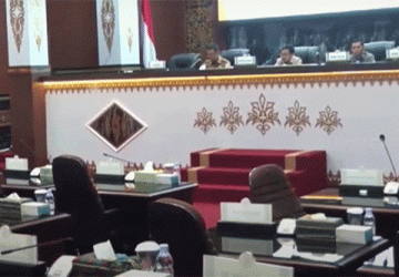 Rapat Paripurna Laporan Panitia Khusus Terhadap Pembahasan LKPJ Pemerintah Kota Pekanbaru Tahun 2023