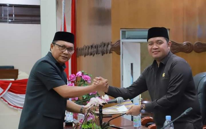 Mewakili Bupati, Pj Sekda Sampaikan Nota Pengantar Rancangan Perubahan KUA dan PPAS APBD TA 2024