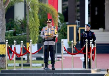 Irjen Pol Yan Fitri&nbsp; Halimansyah Kapolda Kepri Pimpin Apel Gelar Pasukan Operasi Patuh Seligi 2024 Polda Kepri