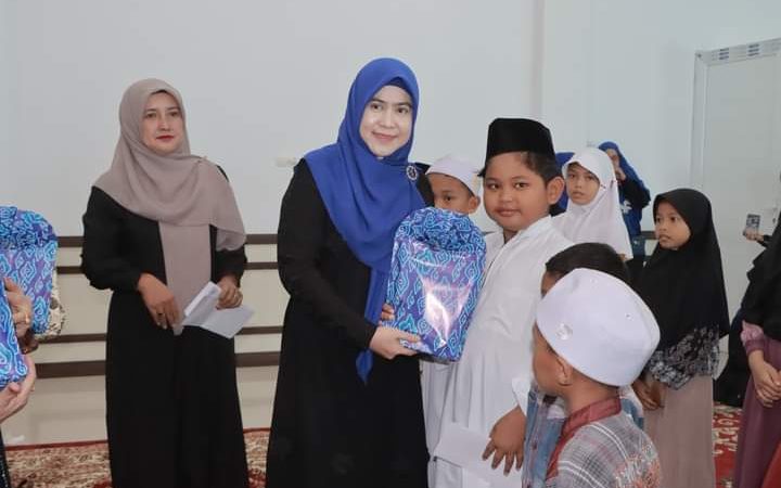 Ketua TP PKK Fadhilah Sadat Berbagi Kebahagiaan di 10 Muharram 1446 Hijriah