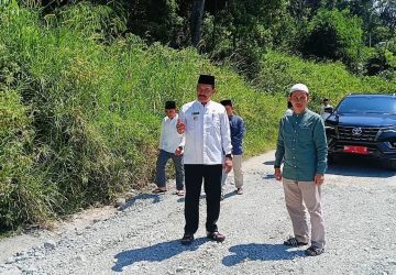 PJ Bupati Bersama Dinas PUPR Tinjau Langsung di Jalan Koto Petai
