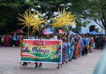Pembukaan Pawai Budaya Hari Jadi ke-512 Bengkalis, 11 Paguyuban dan Instansi di Lingkup Pemkab Bengkalis Semarakkan Pawai Budaya