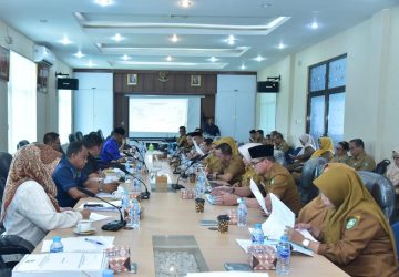 Badan Anggaran Melaksanakan Rapat bersama Tim Anggaran Pemerintah Daerah