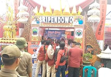Stand Desa Sripendowo Miliki Sentuhan Seni Tinggi di Ketapang Fair 2024