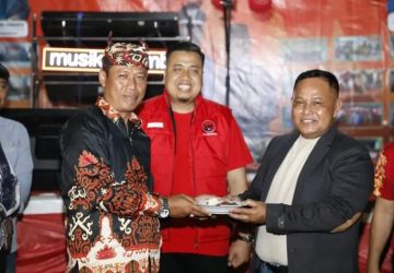 Hadiri Perayaan HUT ke-79 RI di Desa Hara Banjar Manis, Bupati Nanang Ajak Pemuda Perkuat Persatuan dan Gotong Royong