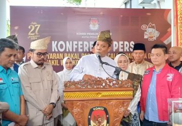 Ribuan Diantarkan Pendukung, Paslon Uun – Ade Hartati Resmi Mendaftar ke KPU Pekanbaru