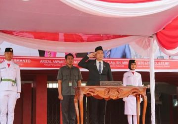 Khidmat, Upacara Penurunan Bendera HUT ke-79 RI di Lampung Selatan Berjalan Lancar