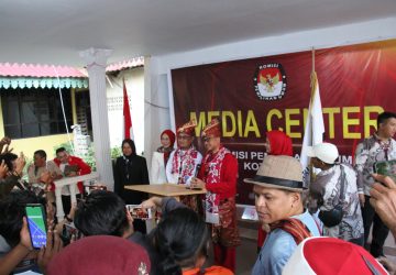 Polresta Barelang Lakukan Pengamanan Hari Terakhir Pendaftaran Calon Walikota dan Calon Wakil Walikota di Kantor KPU Kota Batam
