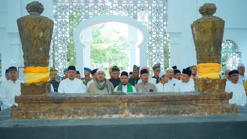 Ziarah Makam Bentuk Ucapan Terimakasih dan Doa Atas Jasa Para Sultan Siak