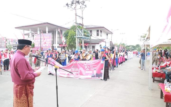 Mewakili bupati, Pj sekda H.Dahlan melepas pawai budaya meriahkan HUT RI ke-79