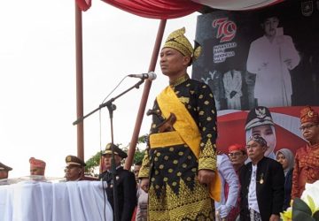 Penurunan Bendera HUT ke-79 RI, Berjalan Khidmat dan Lancar