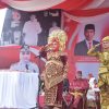 Bupati Bengkalis Kasmarni Bertindak Sebagai Irup Peringatan Proklamasi HUT RI ke-79, Menggunakan Berbusana Adat Minang Kabau