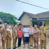 Kades Hamsin Salurkan Bantuan Program Geserbu Desa Untuk Bedah Rumah Warganya