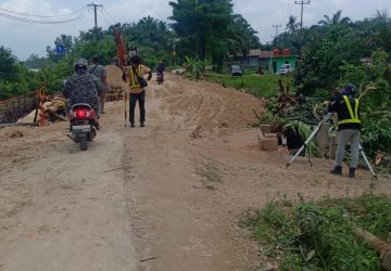 PUPR Riau Gerak Cepat Tanggulangi Longsor di Jalan Penghubung Inhil-Inhu