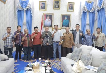 Bupati Tanjabbar Terima Kunjungan Calon Investor Jepang Bahas Potensi Perikanan Udang Mantis