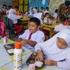 Program Makanan Siang Gratis untuk Pelajar di Pekanbaru Berjalan Lancar