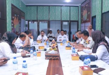 Pimpin Rapat Desk Pilkada, Pj Walikota Pekanbaru Bahas Sejumlah Persoalan