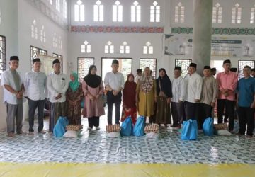 Pjs Bupati Tanjab Barat Laksanakan Kunjungan Kerja dan Safari Jumat di Desa Teluk Kulbi