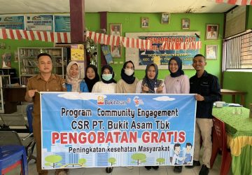 Peduli Kesehatan Masyarakat, PTBA Gelar Pengobatan Gratis