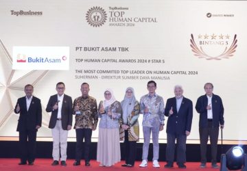 PTBA Sukses Raih Dua Penghargaan di Ajang TOP Human Capital Awards 2024