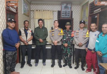 Kapolsek Kempas Bersama Camat dan Panwascam Gelar Patroli Malam untuk Pastikan Keamanan Kotak Suara di PPS