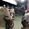 Petugas Patroli Polsek Kempas Himbau Warga Jangan Mudah Terprovokasi Pasca Pilkada 2024