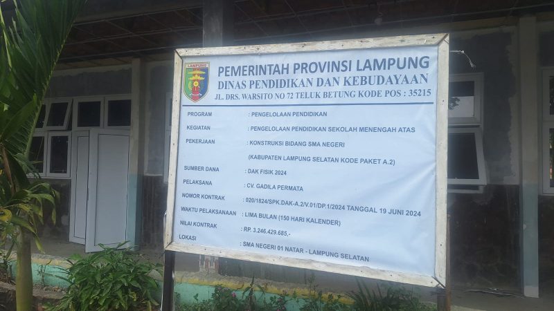 Konstruksi Bidang SMA Negeri 1 Kecamatan Natar Kabupaten Lamsel yang dikerjakan Oleh CV Gadila Permata diduga Tidak Sesuai Bestek
