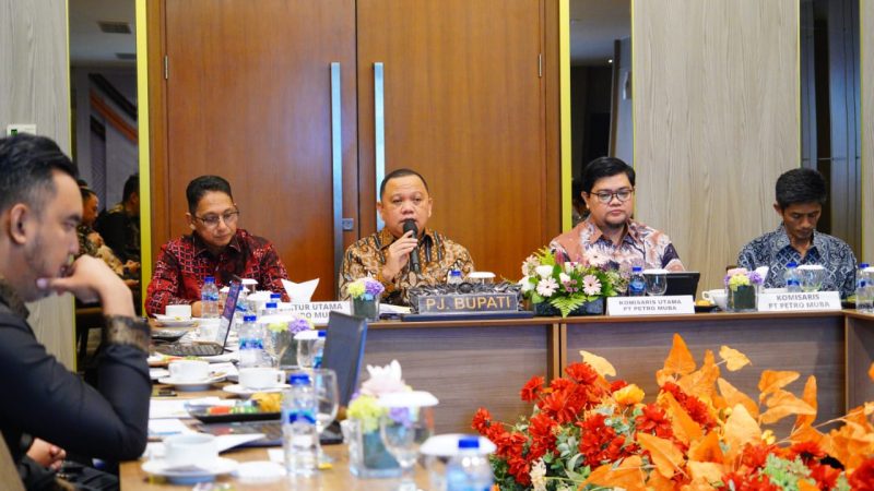 Pj Bupati Muba Sandi Fahlepi Setujui RUPS Pengesahan RKA PT Petro Muba