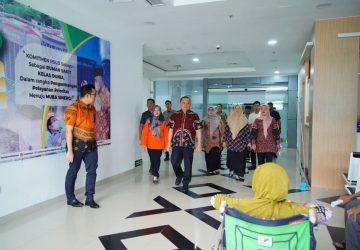 Hari Pertama Kerja di Tahun 2025, Pj Bupati Sandi Fahlepi Sidak Sejumlah OPD