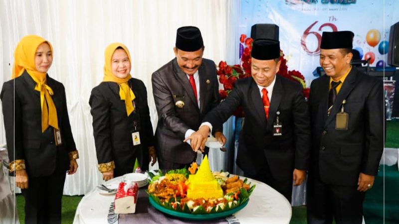 Bank Jambi Cabang Sungai Penuh Rayakan HUT ke-62, Jazwar Efendi: Misi ‘Bangga Melayani’ Tetap Jadi Prioritas